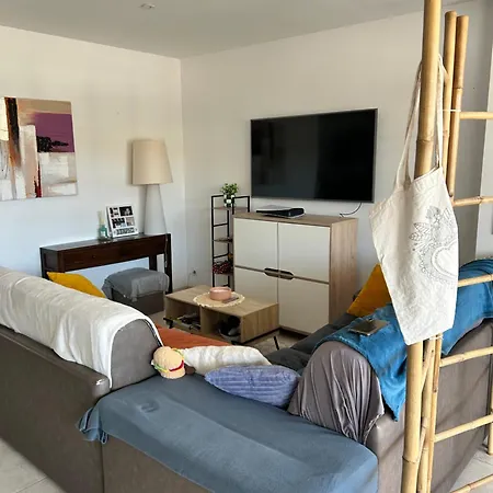 Alexqui Apartment